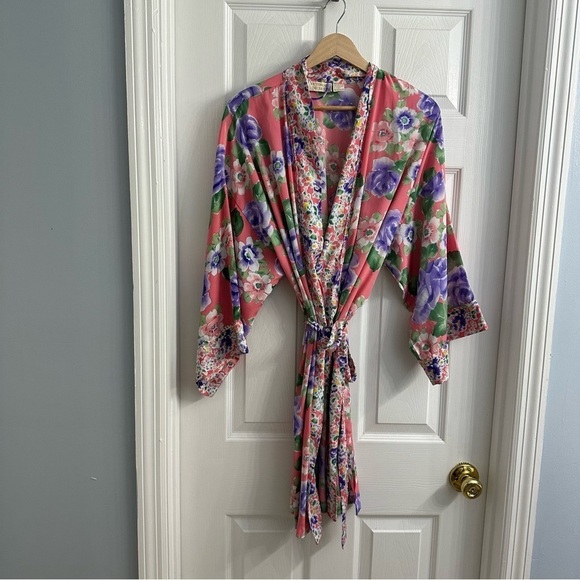 Victoria’s Secret Vintage Robe Mini Pink Floral Bridal Dainty Boho Tie One Size - Picture 3 of 6